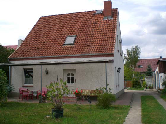 Ferienhaus Putlitz - das Haus vom Garten aus